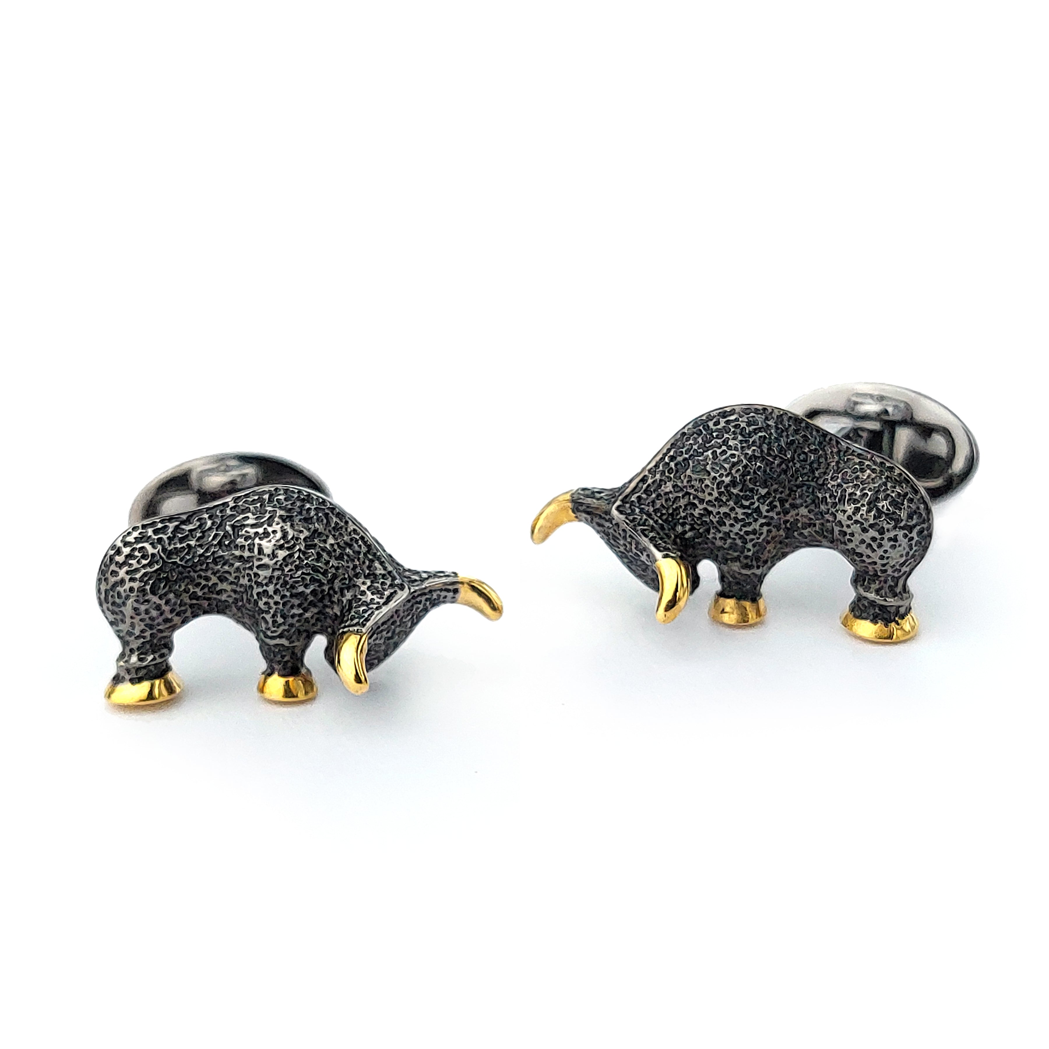 Black Ruthenium Bull Sterling Silver Cufflinks with 18k Gold Vermeil Detail I Jan Leslie Cufflinks and Accessories.